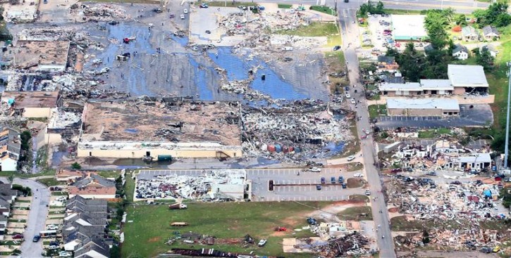 An aerial view shows extensive damage to homes and businesses in the path of tornadoes in Tuscaloosa, Alabama, April 28, 2011. Tornadoes and violent storms ripped through seven southern U.S. states, killing at least 259 people in the country's deadliest series of twisters in nearly four decades.  REUTERS/Marvin Gentry 